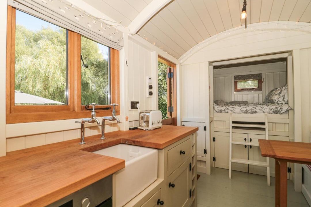 Photo of Others in South Leigh