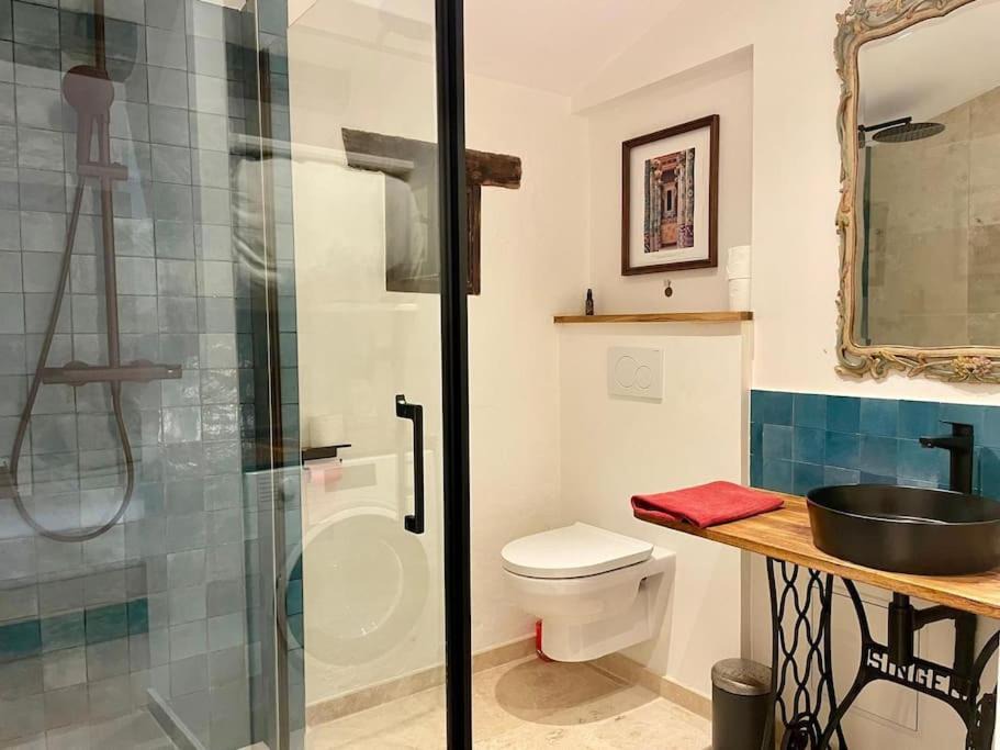 Photo of Bathroom in Ceret