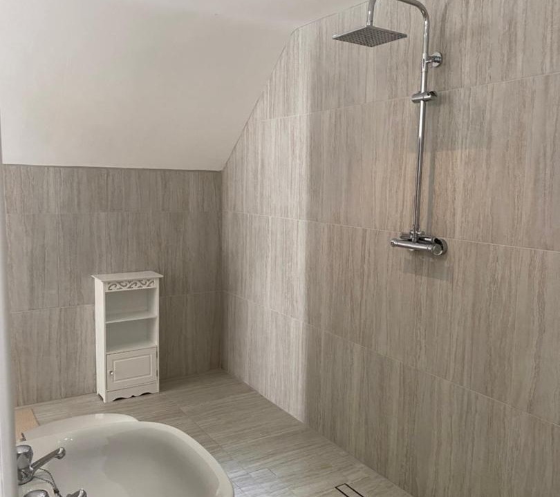 Photo of Bathroom in Sutton Bonington