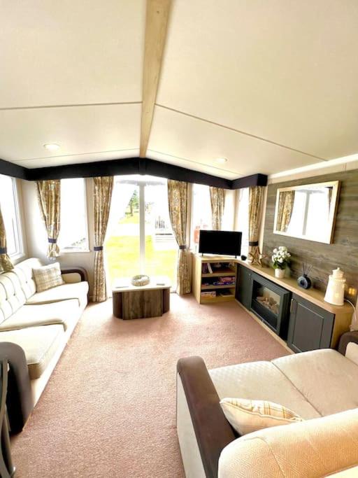 Photo of Others in Par