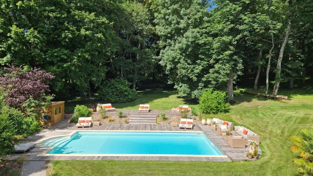 Photo of Outdoor in Couches