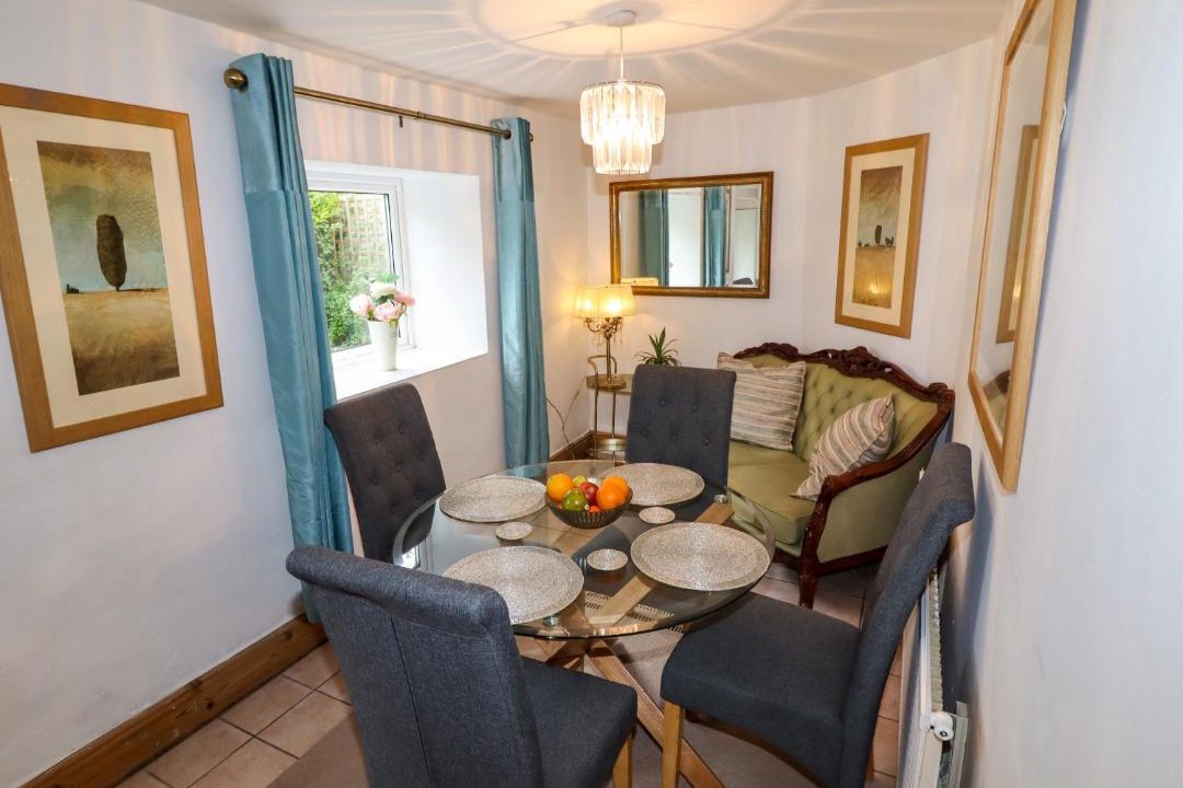 Photo of Others in Pontblyddyn