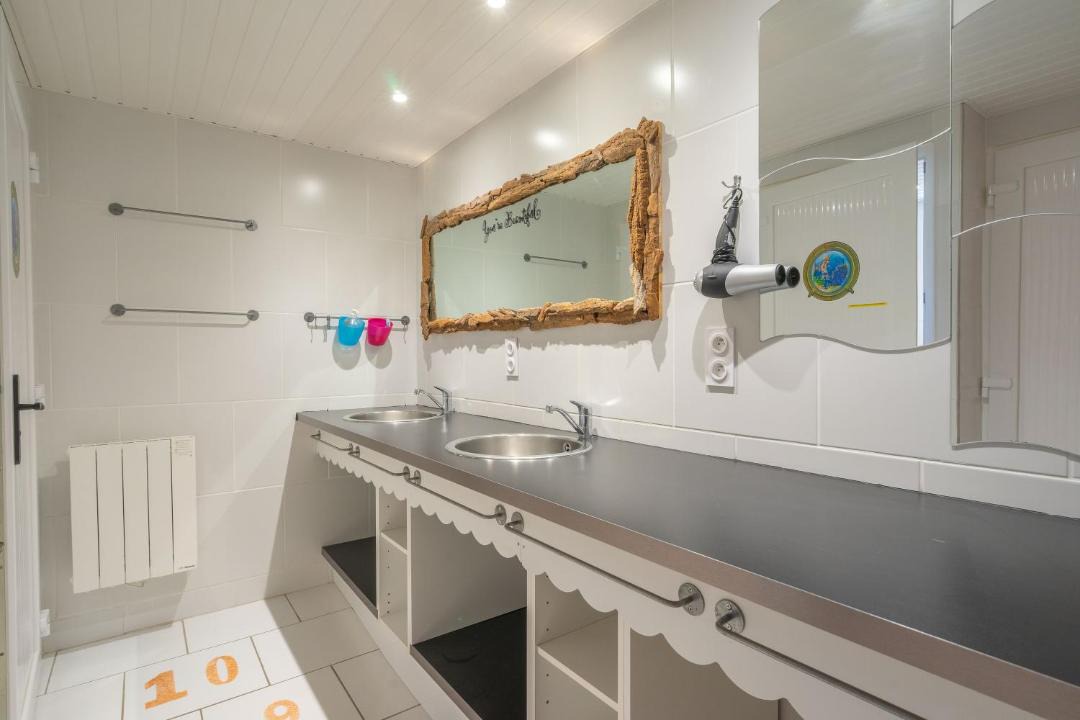 Photo of Bathroom in Saint-Palais-sur-Mer