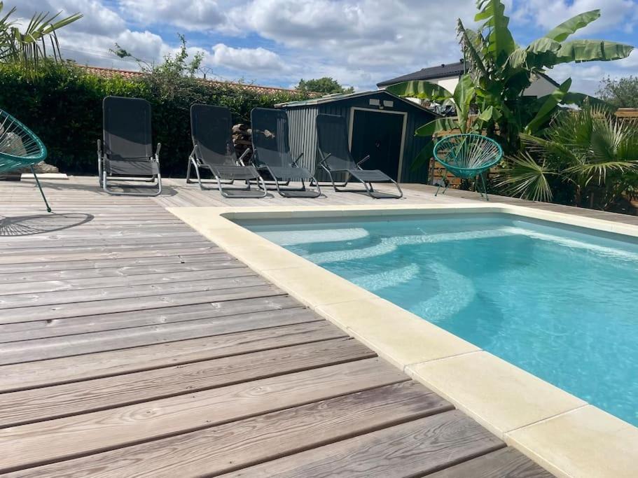 Photo of Others in Loupes