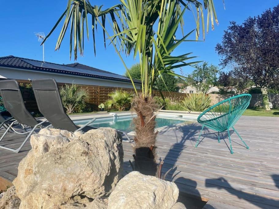 Photo of Others in Loupes