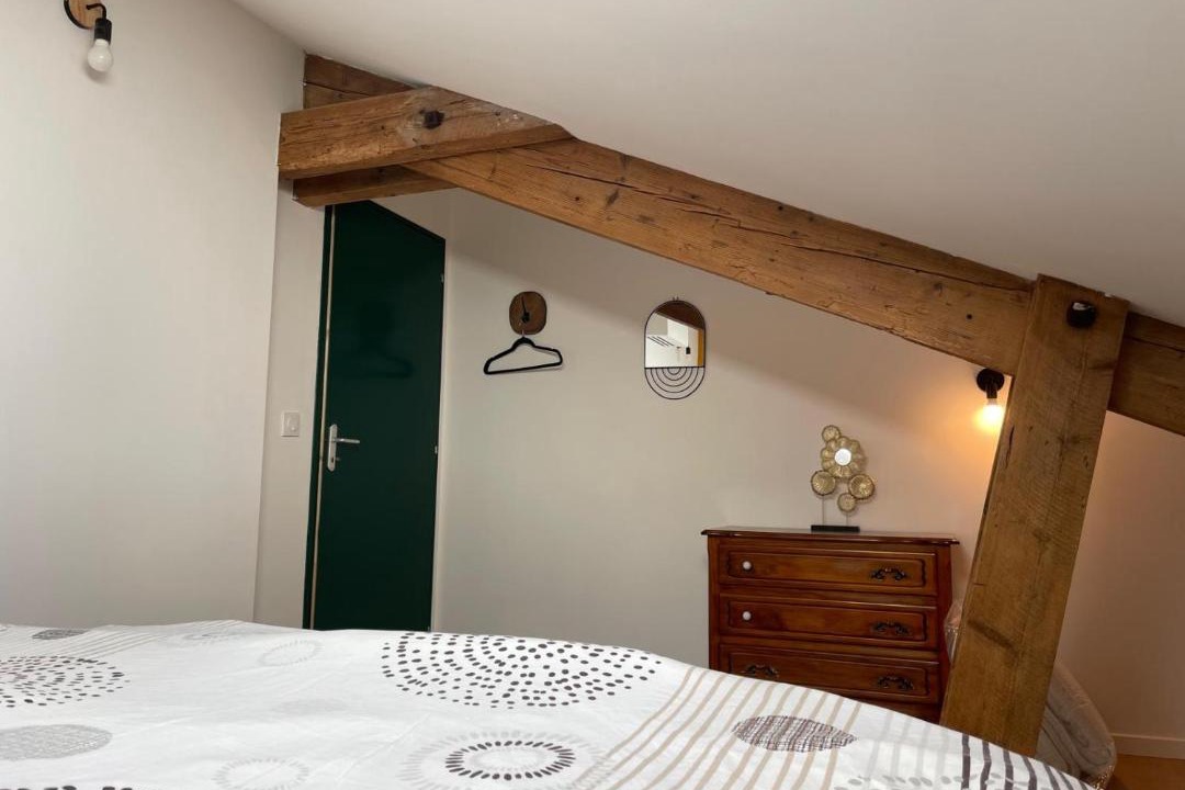 Photo of Bedroom in Saint-Jean-de-Vaux