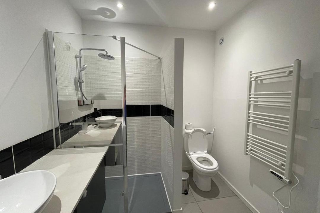 Photo of Bathroom in Saint-Jean-de-Vaux