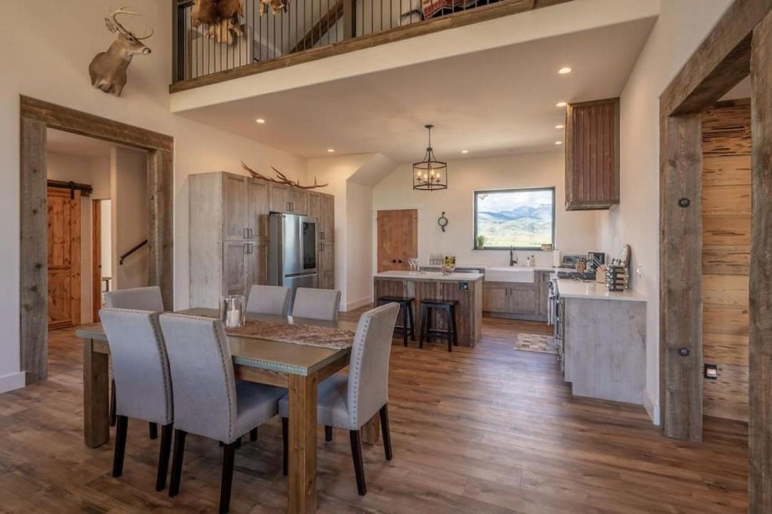 Photo of Others in Pray