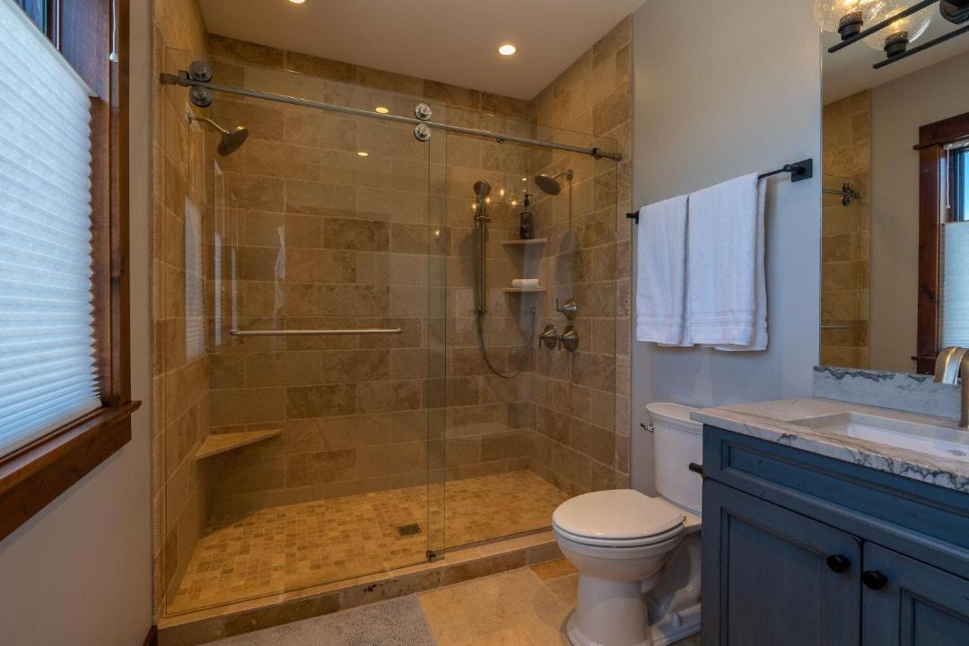 Photo of Bathroom in Pray