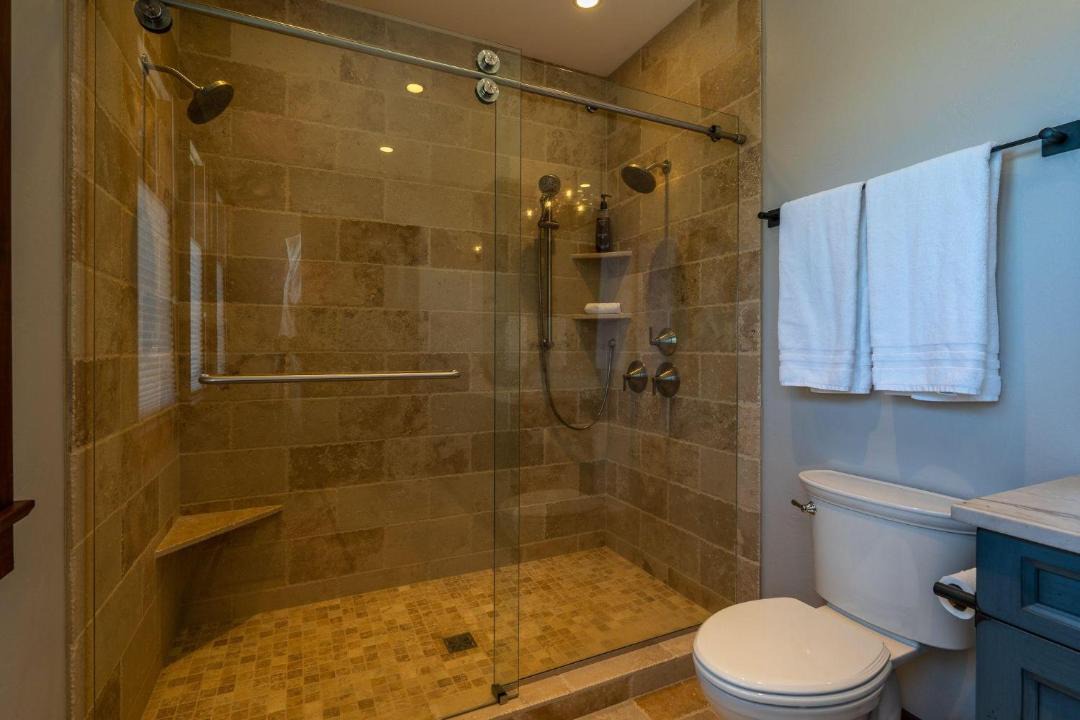 Photo of Bathroom in Pray