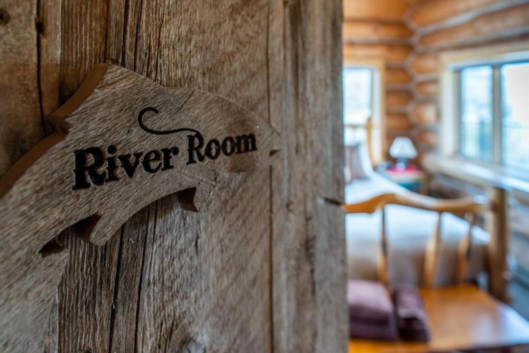 Photo of Others in Pray