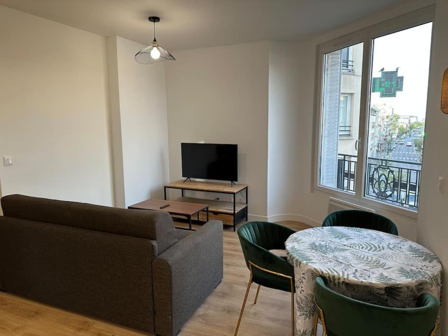 Photo of Others in Gennevilliers