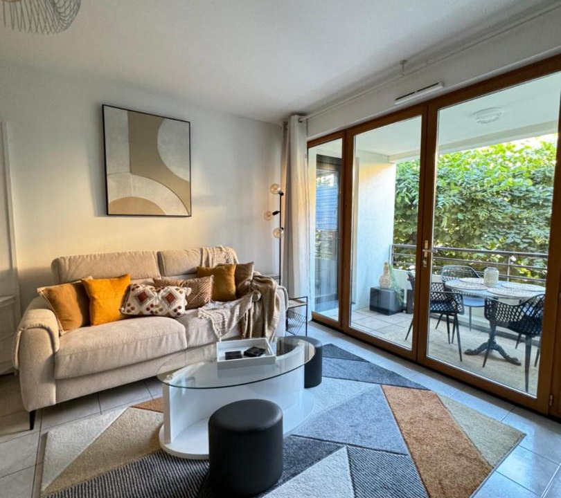 Photo of Livingroom in Houilles