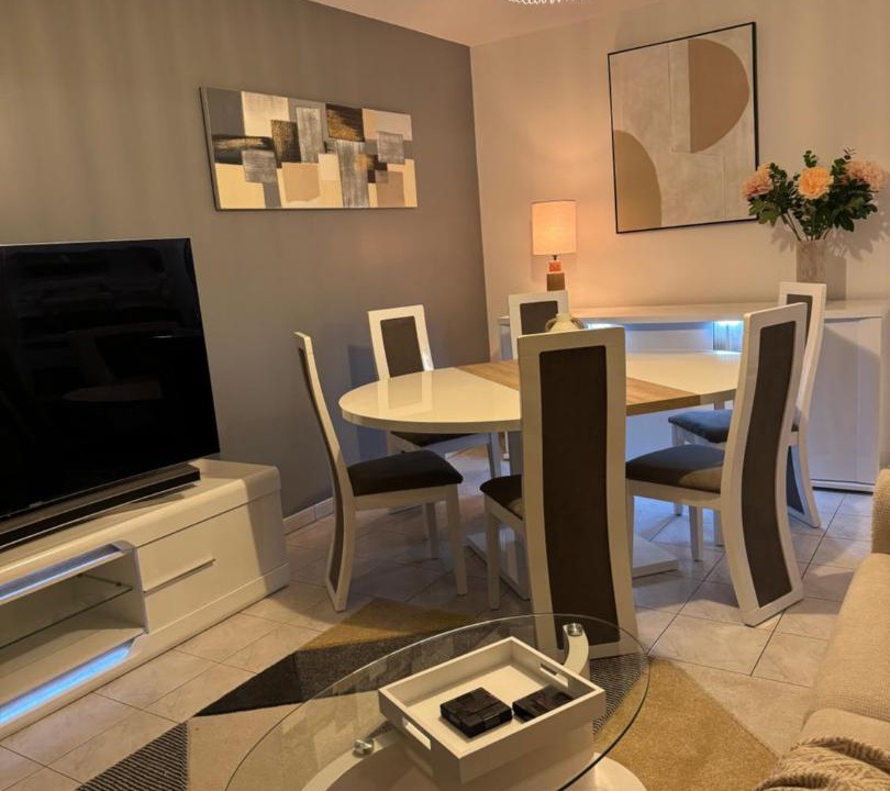 Photo of Livingroom in Houilles