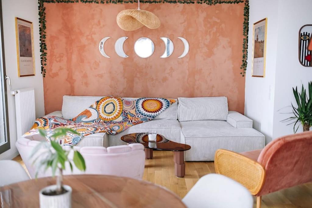 Photo of Others in Colombes