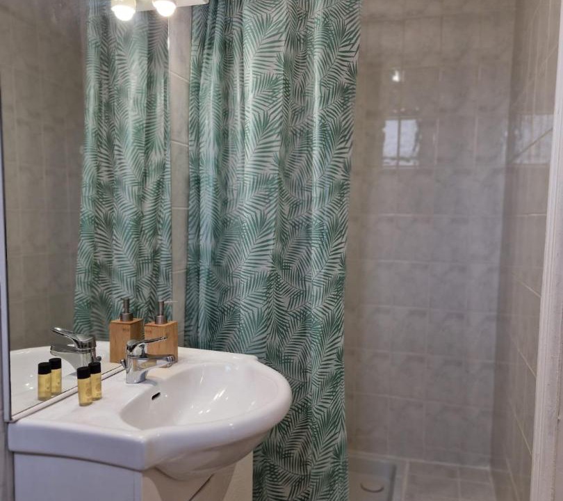 Photo of Bathroom in Saint-Michel-sur-Orge
