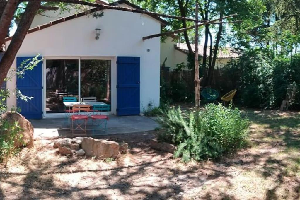 Photo of Others in Bagard