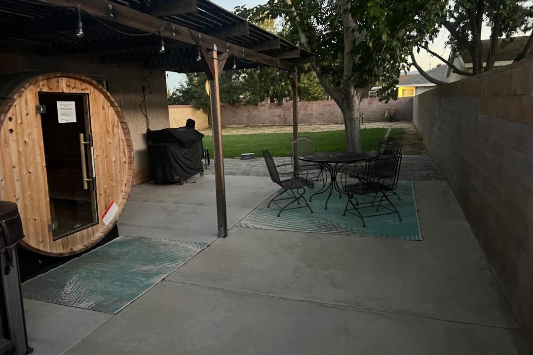 Photo of Others in Quartz Hill