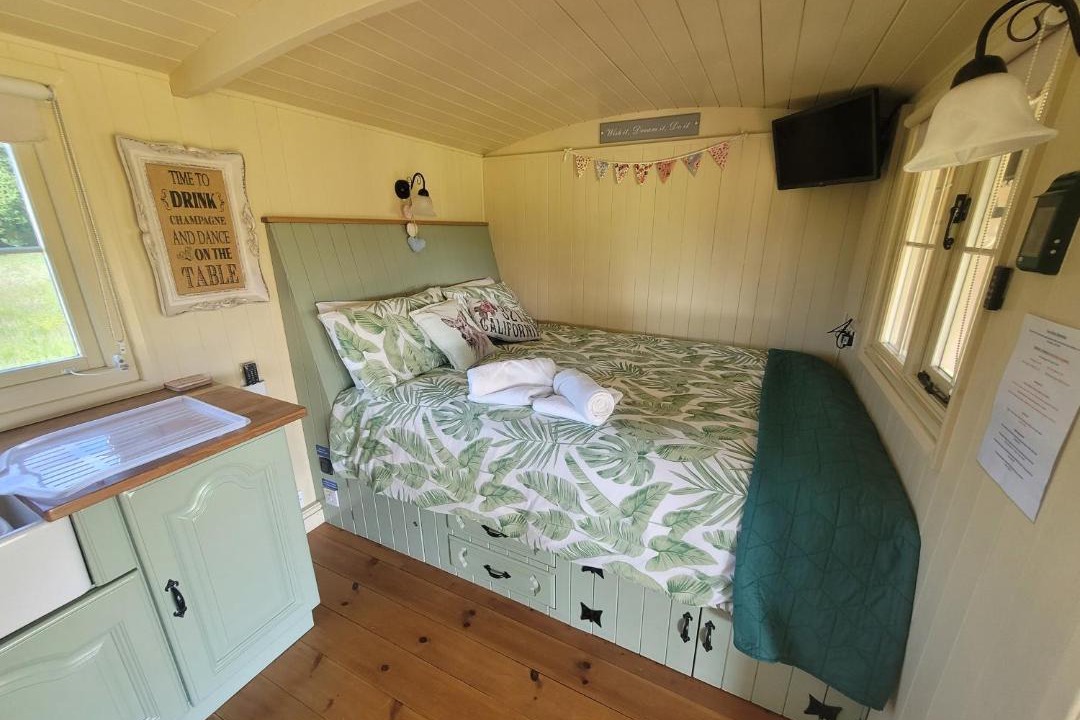 Photo of Bedroom in Alresford