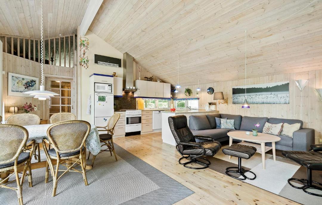 Photo of Others in Ry