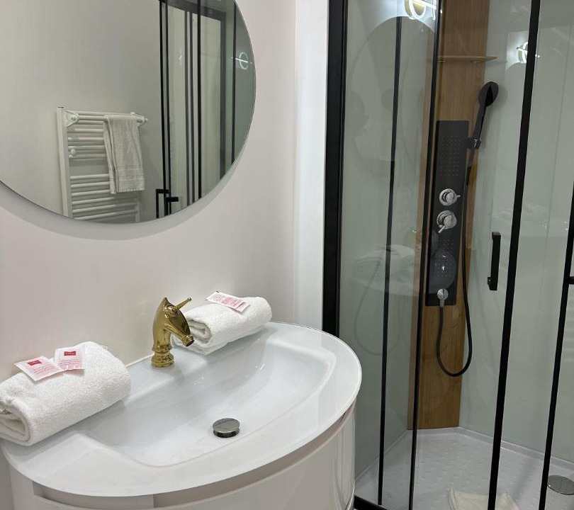 Photo of Bathroom in Centre Historique