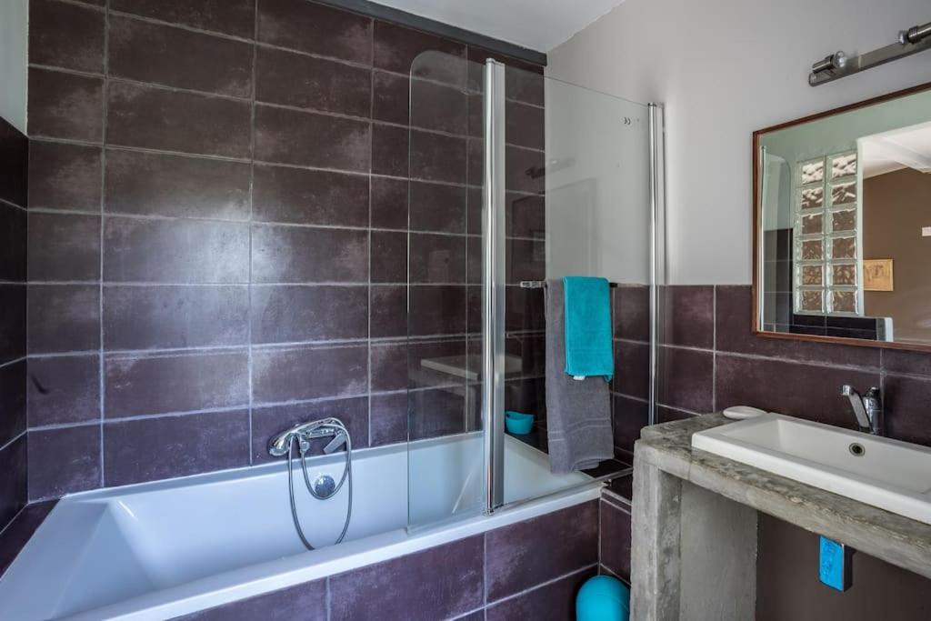 Photo of Bathroom in Assas