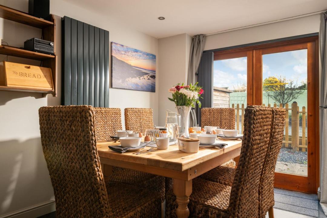 Photo of Others in Neyland