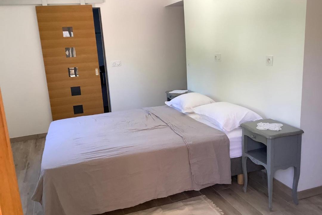 Photo of Bedroom in Estampes