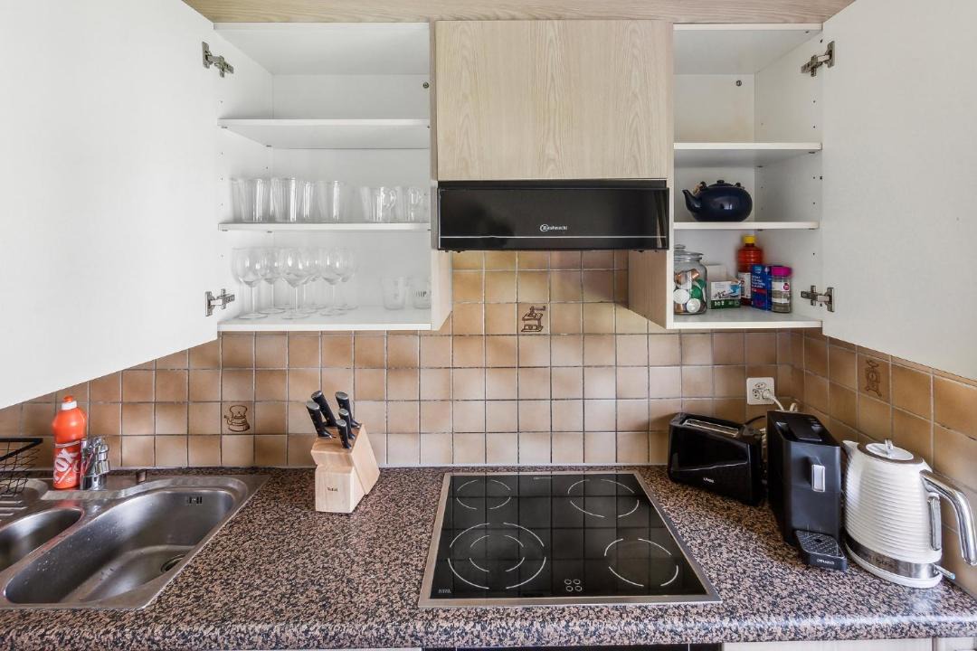 Photo of Kitchen in Center