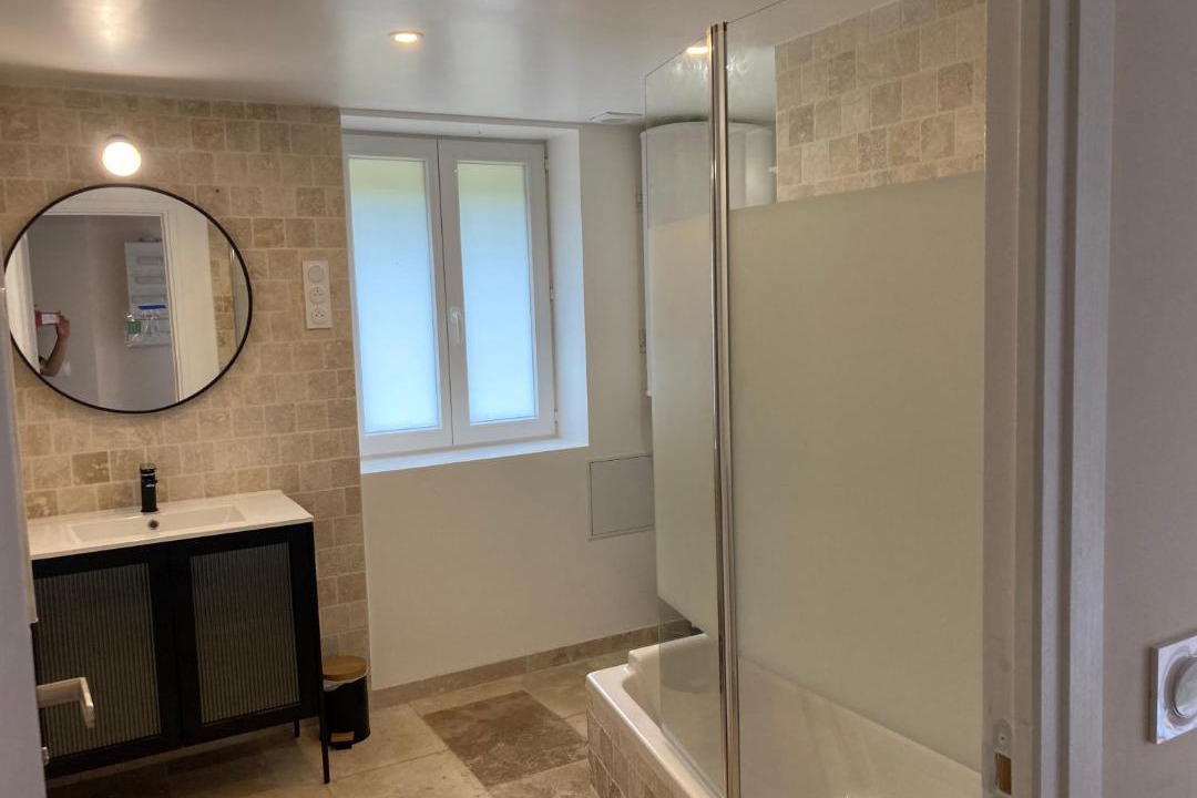 Photo of Bathroom in L'Oudon