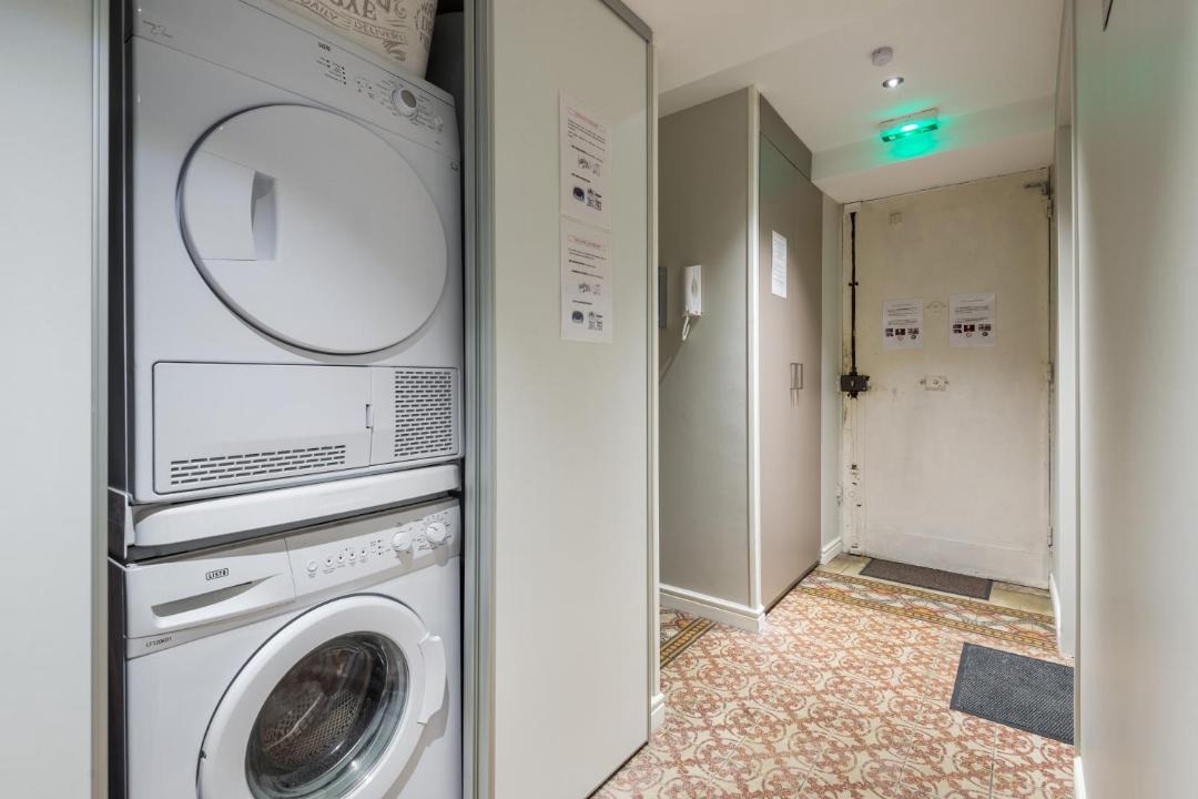 Photo of Others in 1st Arrondissement