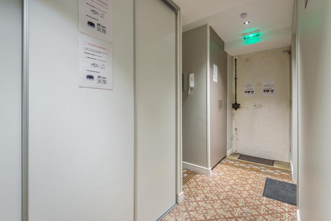 Photo of Bathroom in 1st Arrondissement