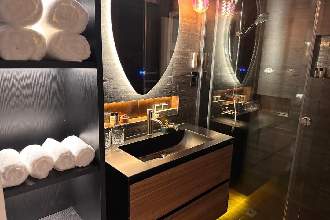 Photo of Bathroom in Glenfield