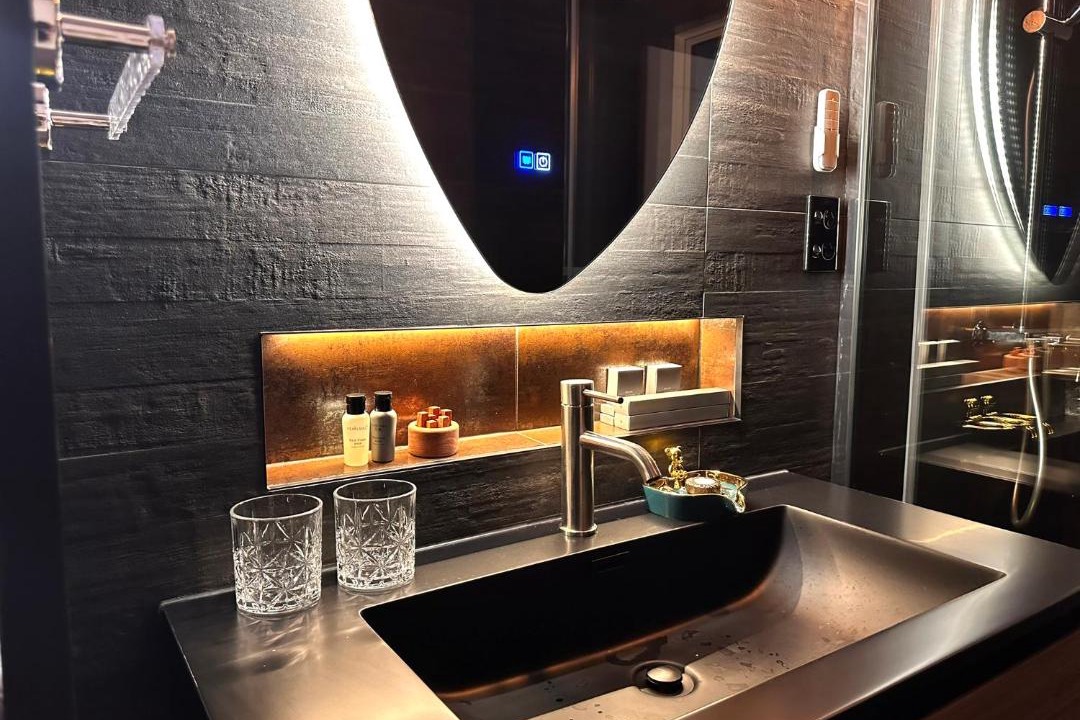 Photo of Bathroom in Glenfield