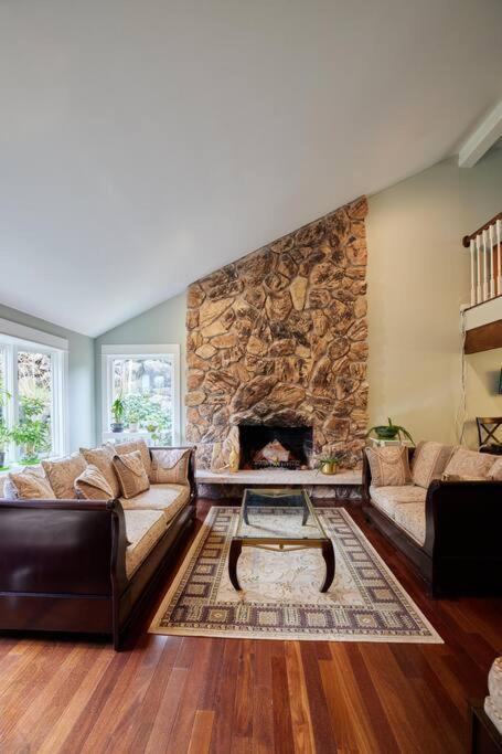 Photo of Livingroom in Renton