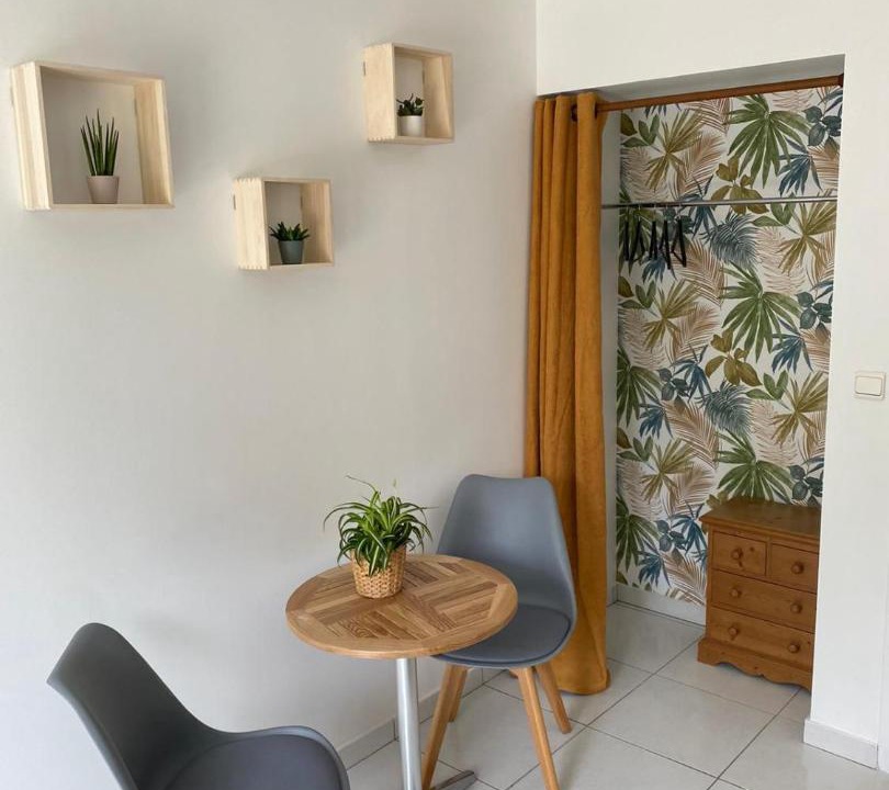 Photo of Others in Mauperthuis