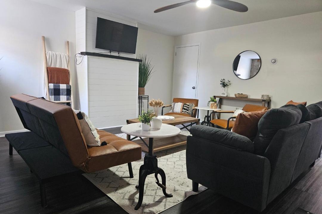 Photo of Livingroom in Phoenixville