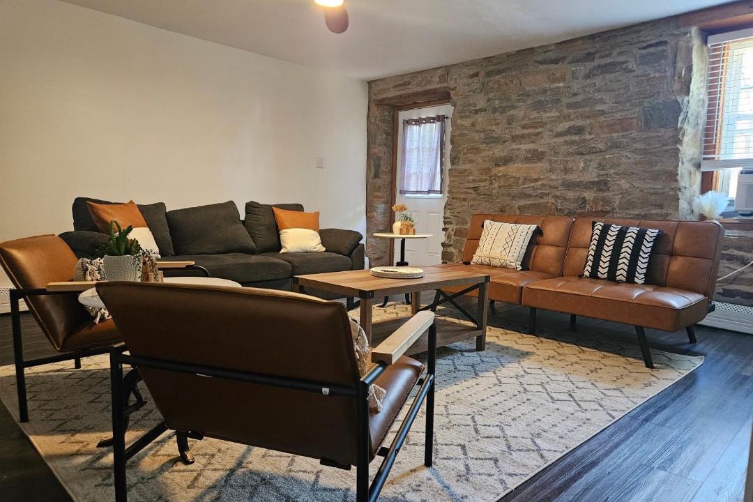 Photo of Livingroom in Phoenixville