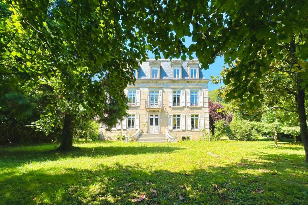 Photo of Buildings in Labastide-Rouairoux