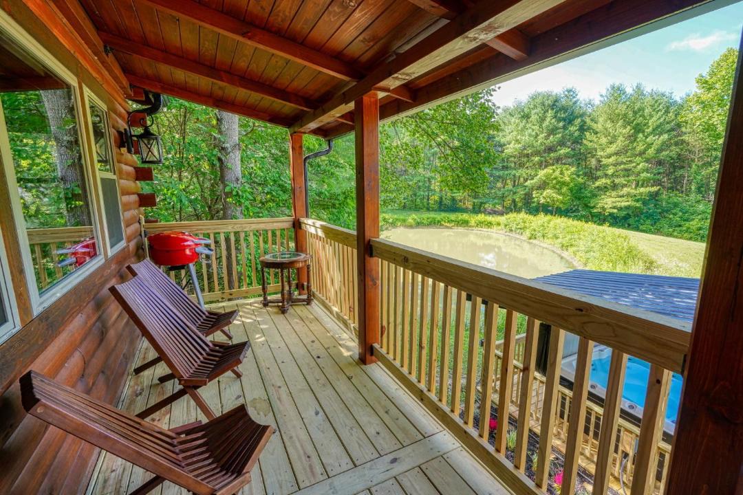 Photo of Patio Balcony in South Bloomingville