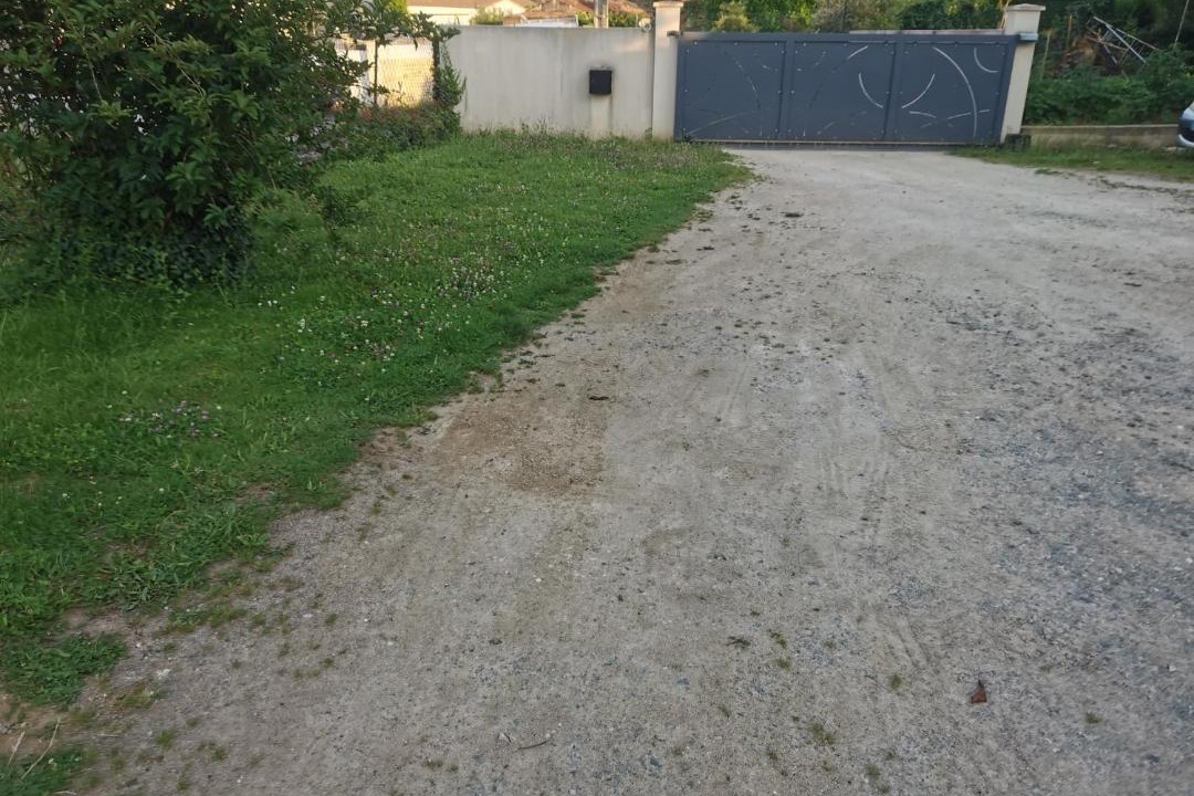 Photo of Buildings in La Creche