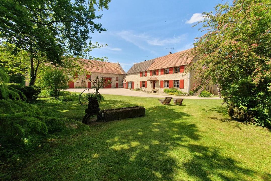 Photo of Others in Eguilly