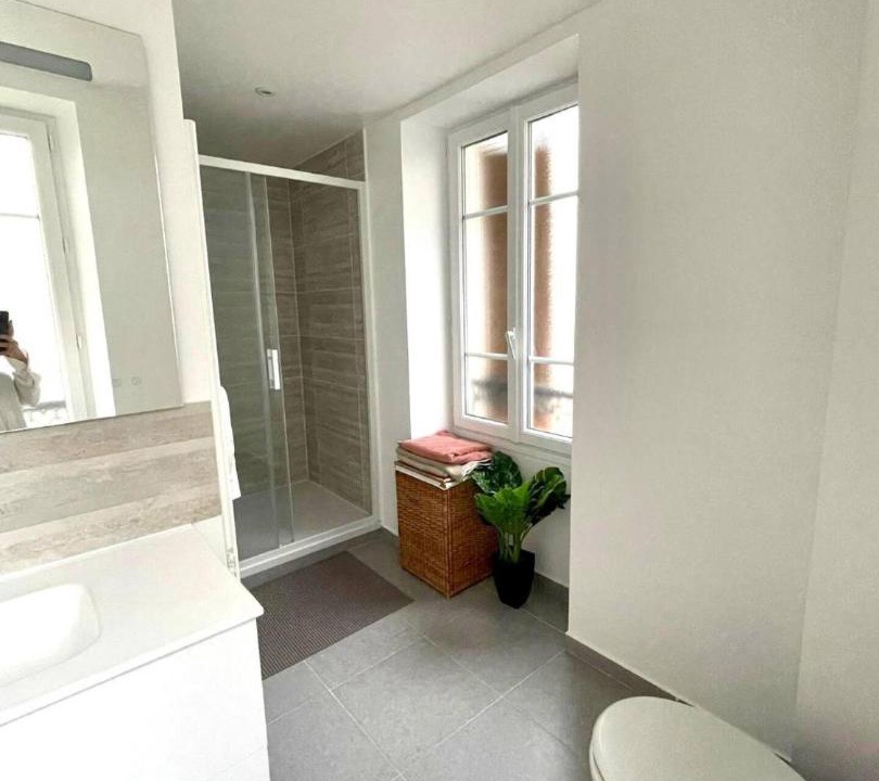 Photo of Bathroom in Levallois-Perret