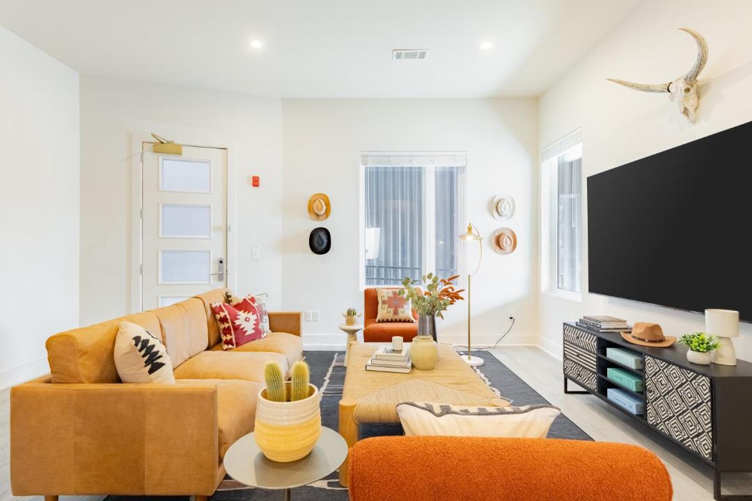 Photo of Livingroom in Five Points