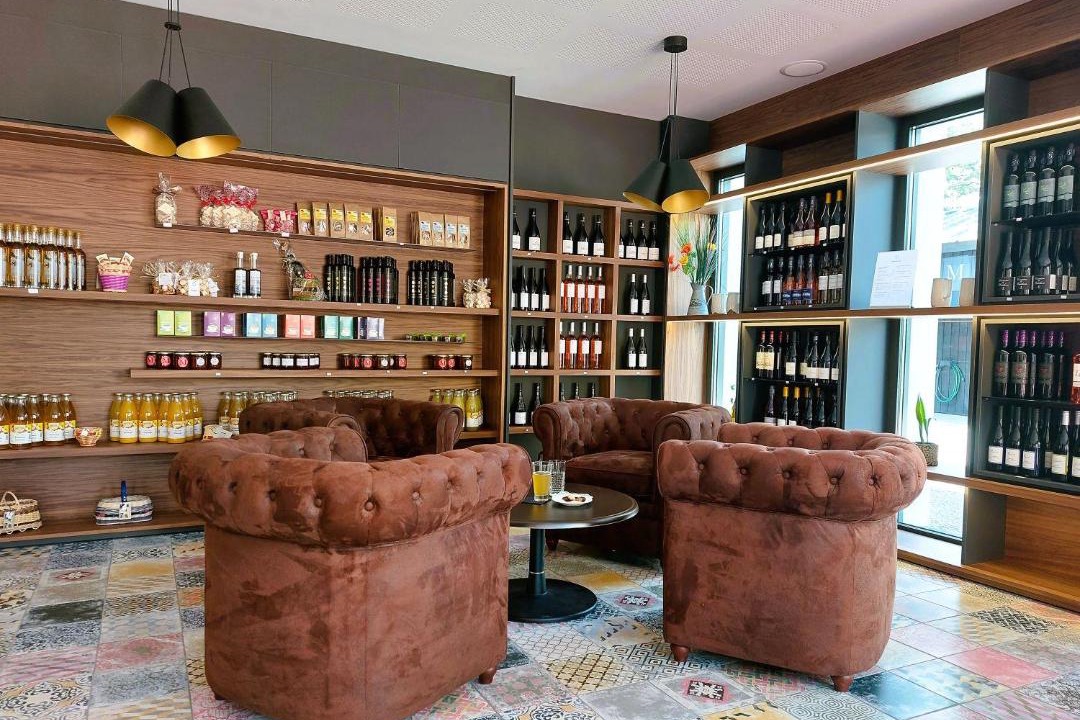 Photo of Livingroom in Chandolas