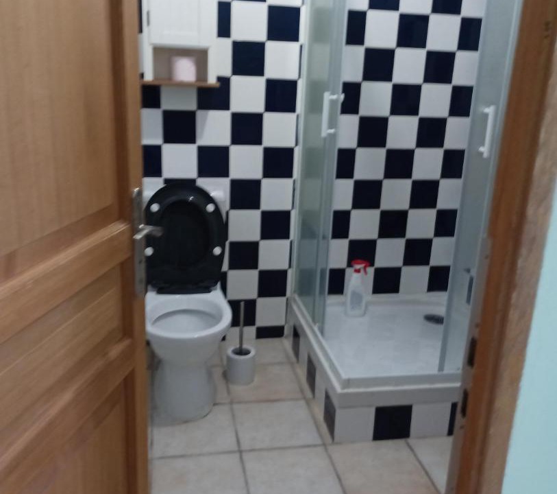 Photo of Bathroom in Maze-Milon