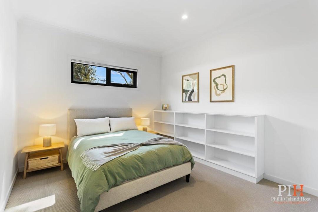 Photo of Others in Silverleaves