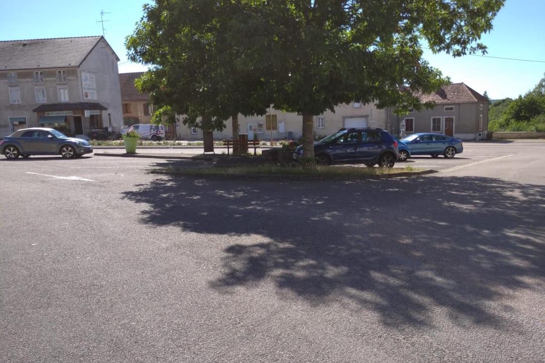 Photo of Others in La Roche-en-Brenil