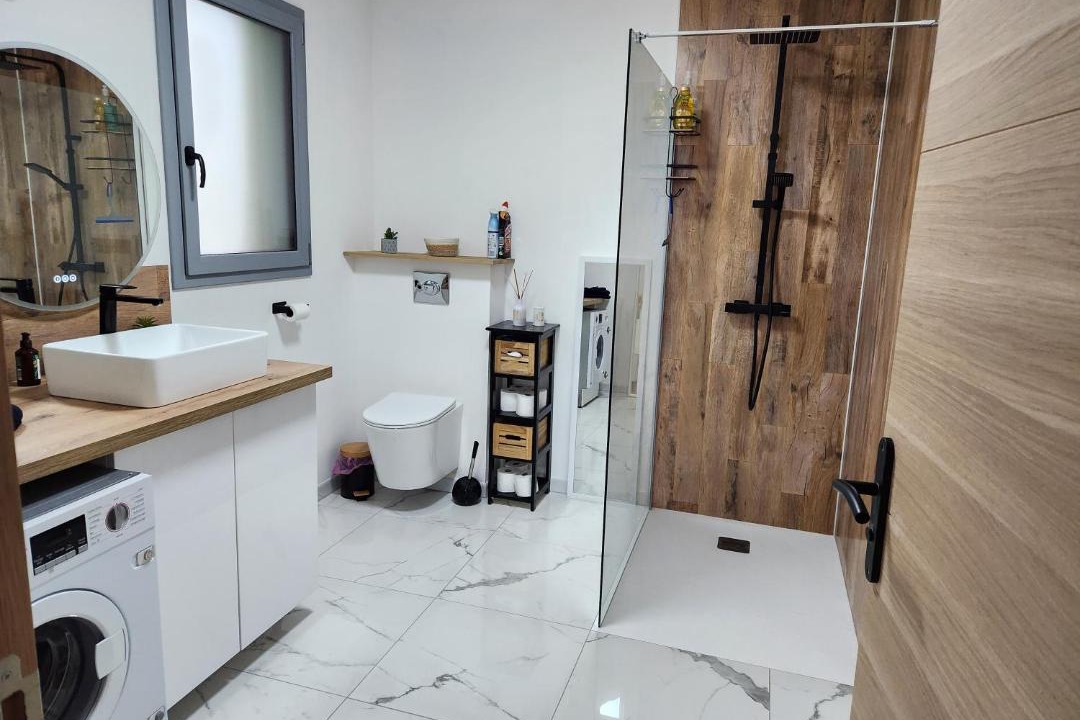 Photo of Others in Les Hauts-de-Chee