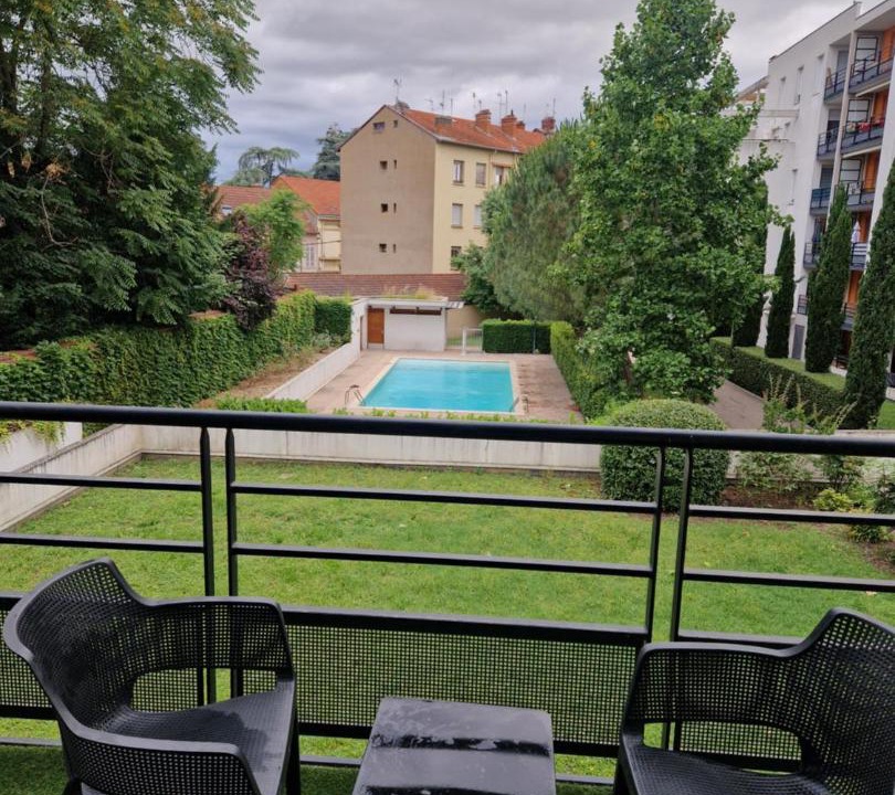 Photo of Patio Balcony in Villefranche-sur-Saone